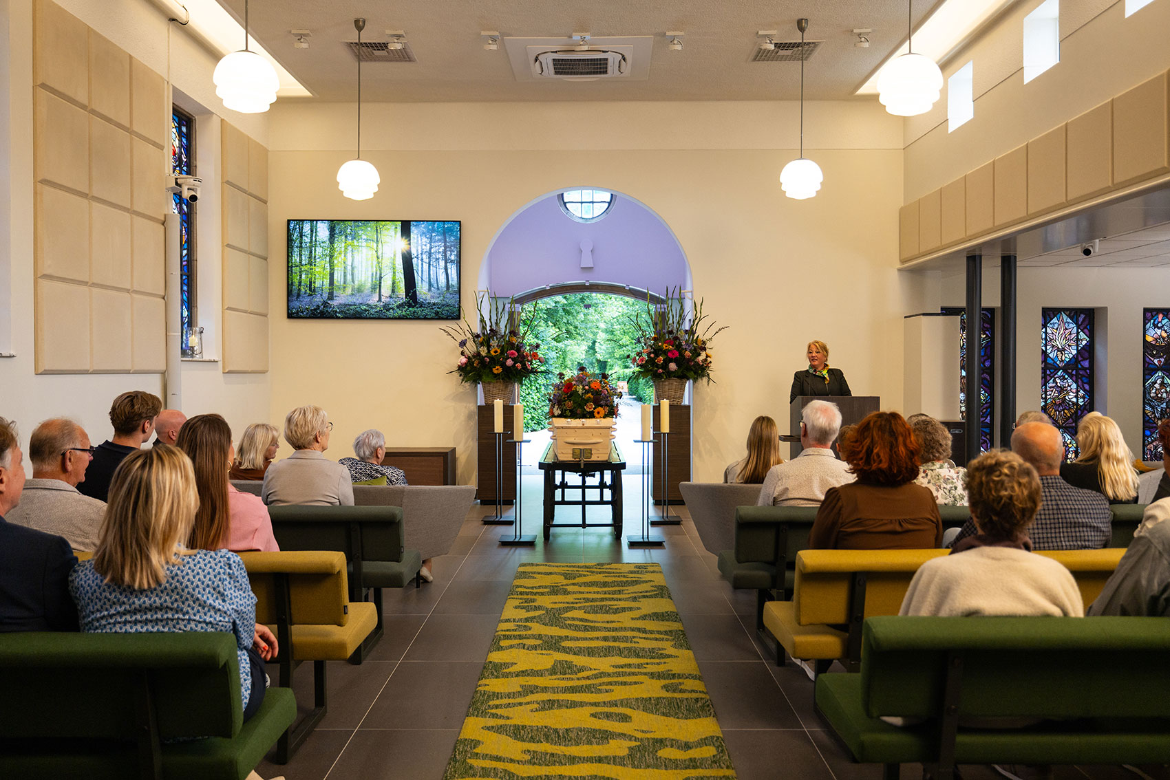 Welkom bij DELA IJsselhof | crematorium en (natuur)begraafplaats in Gouda