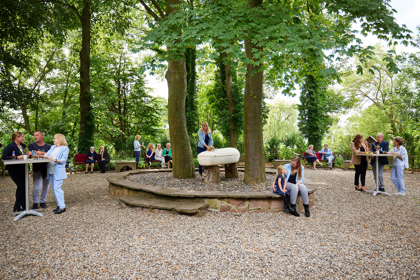Welkom bij DELA IJsselhof | crematorium en (natuur)begraafplaats in Gouda