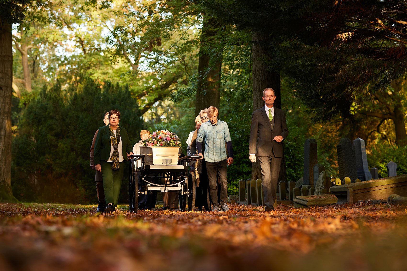 Crematorium uitvaartcentrum begraafplaats Diepeveen 3 Luik/YA001026