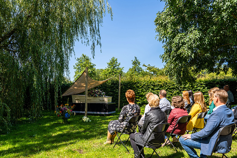 Crematorium en uitvaartcentrum Rhijnhof in Leiden | DELA