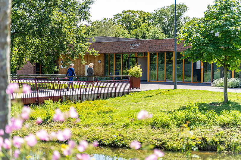 Crematorium en uitvaartcentrum Rhijnhof in Leiden | DELA