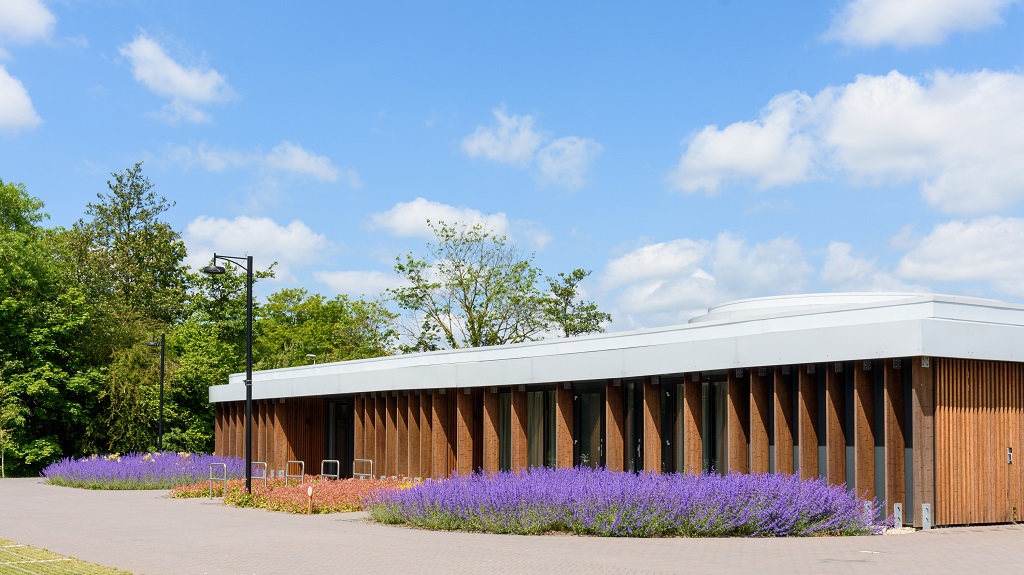 Associatie & IJmond DELA | uitvaartcentrum in Purmerend