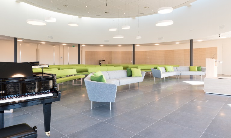 Aula DELA crematorium en uitvaartcentrum Domstede in Utrecht